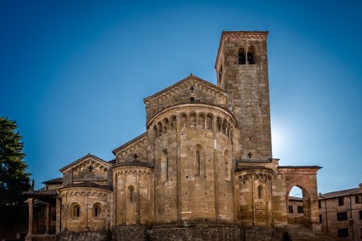 In the picture the Collegiate Castell'Arquato near Piacenza, the church is of medieval origin and dates back to the year 758 .