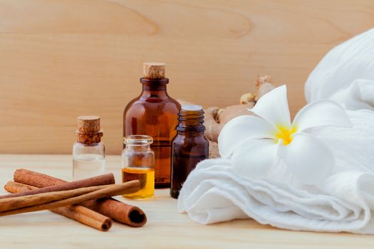 Spa Essential Oil - Natural Spas Ingredients for aroma aromatherapy.