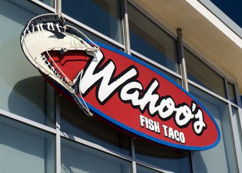 BURBANK, CA/USA - SEPTEMBER 19, 2015: Wahoo's Fish Taco restaurant exterior. Wahoo's Fish Taco is a Mexican restaurant chain.