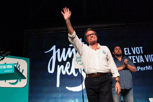 SPAIN, Barcelona: Artur Mas, president of Catalonia holds a Junts pel S� (Together for Yes) rally on September 20, 2015.Junts pel S� (Together for Yes) is a coalition of political parties in favour of Catalonia's independence.The northeastern region of Catalonia is home to 7.5 million people, who will vote on September 27, 2015 on secession from Spain. An independent Catalonia would not be part of the Eurozone. 