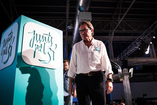 SPAIN, Barcelona: Artur Mas, president of Catalonia holds a Junts pel S� (Together for Yes) rally on September 20, 2015.Junts pel S� (Together for Yes) is a coalition of political parties in favour of Catalonia's independence.The northeastern region of Catalonia is home to 7.5 million people, who will vote on September 27, 2015 on secession from Spain. An independent Catalonia would not be part of the Eurozone. 