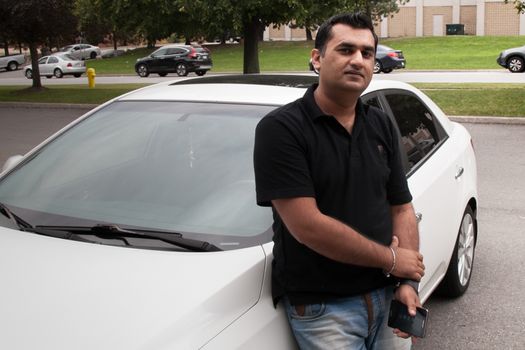 CANADA, Torpmtp: Alishar Zaha, 38, spoke to Newzulu on September 18, 2015 to recount his experiences as an Uber driver in Toronto for the past nine months.Zaha spoke positively of the ride-sharing network, he said that as a newcomer to Canada, Uber allows him to earn money while also expanding his social and personal network. Zaha is originally from Pakistan and is married with two children.