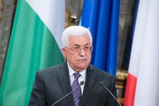 FRANCE, Paris : Palestinian Authority president Mahmoud Abbas delivers a speech during a ceremony marking the International Day of Peace on September 21, 2015 at Paris' city hall.