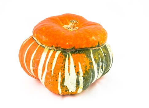 The ornamental pumpkins do not eat, are used to decorate the house, not only during Halloween