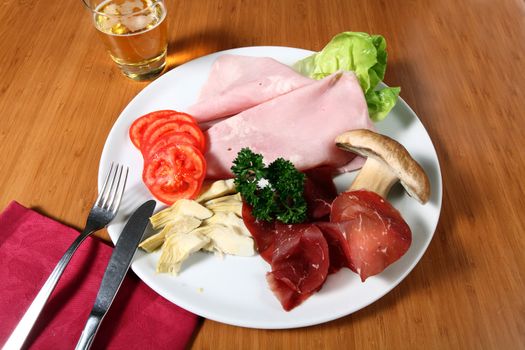 
plate of vegetables and ham