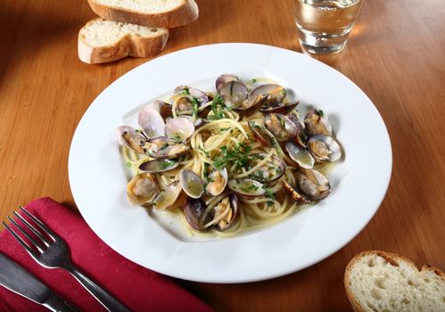 plate of spaghetti with clams
