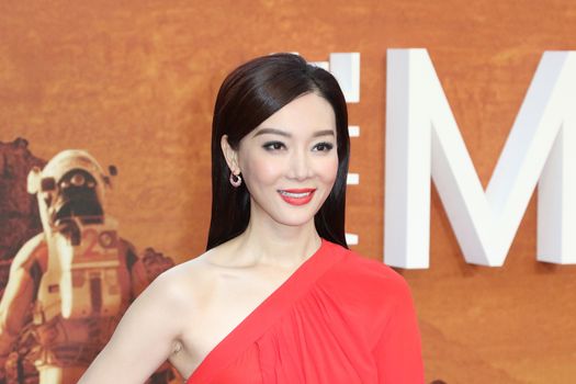 ENGLAND, London: Chen Shu attends the European premiere of The Martian in Leicester Square in London, UK on September 24, 2015