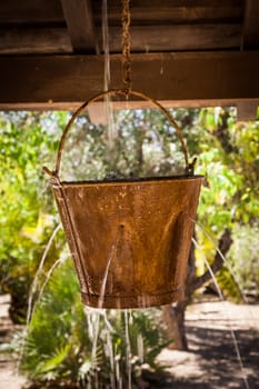 Very peculiar fountain with an old Far West design. Useful for concepts.