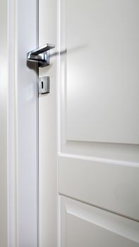 pad-printed white door closed, with handle