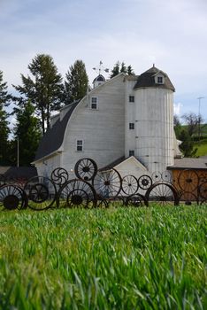the famous wheel fence with artisan barn in palouse, washington