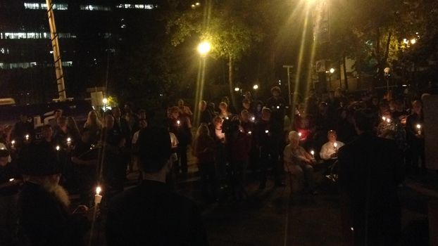 US, Portland: Religious leaders, police and locals attended a vigil outside Portland City Hall on September 1, 2015, following a mass shooting at Umpqua Community College, Roseburg. 13 people are now confirmed to have been shot dead at the college. Members of the Oregon Symphony also played at the vigil.
