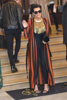 FRANCE, Paris : American TV producer Kris Jenner enters InterContinental hotel in Paris on October 1st, 2015 for Paris Fashion week. 