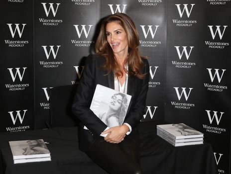 UK, London: American supermodel Cindy Crawford, best known for being one of the five original supermodels discussed her new book and signed copies in Waterstones, London on September 2, 2015. Becoming chronicles her life and career, as she prepares to turn 50 next February, and features some of her most memorable images. 