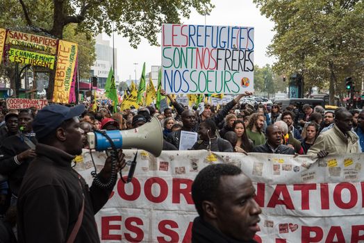 FRANCE, Paris: A demonstration in solidarity with refugees and migrants took place on September 4, 2015 in Paris, marching from the Bastille to the Place de la Republic. 	The event attracted over 2,000 participants. Most were natives of Africa and activists of leftist and anarchist movements. The protesters demanded the opening of borders and registration of migrants who want to come to France. 