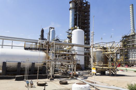 Industrial of refinery tower for making gasoline