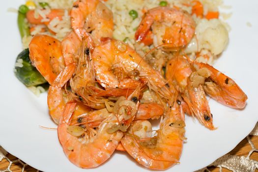 fresh gulf shrimps with garlic fried in olive oil