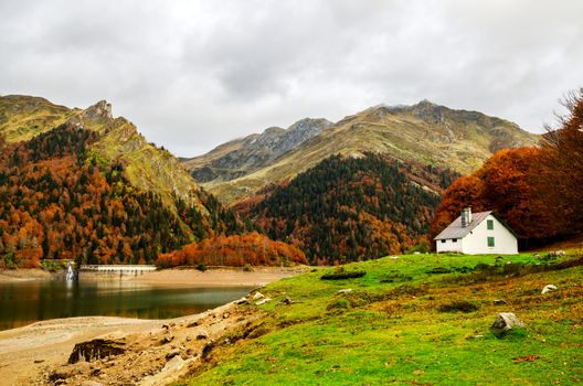 This is an outstanding mountain walk around the seven Ayous Lakes at the head of the Ossau Valley, visiting the Refuge d'Ayous. The views of the Pic du Midi d'Ossau and the surrounding area are simply wonderful. Wildlife abounds with deer, 