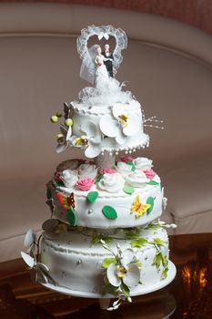 Wedding Cake on location with blurry background