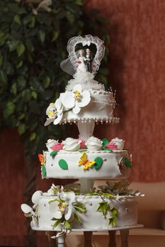 Wedding Cake on location with blurry background
