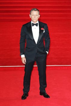 UNITED KINGDOM, London: Daniel Craig attends the world premiere of the latest Bond film, Spectre, at Royal Albert Hall in London on October 26, 2015.