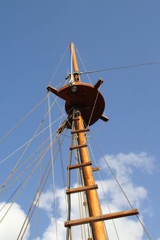 ship mast and rigging 