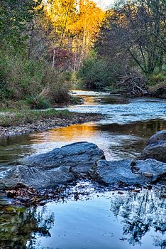 stone mountain north carolina scenery during autumn season