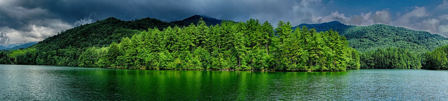 lake santeetlah scenery in great smoky mountains