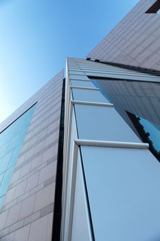 building rich companies are well-developed