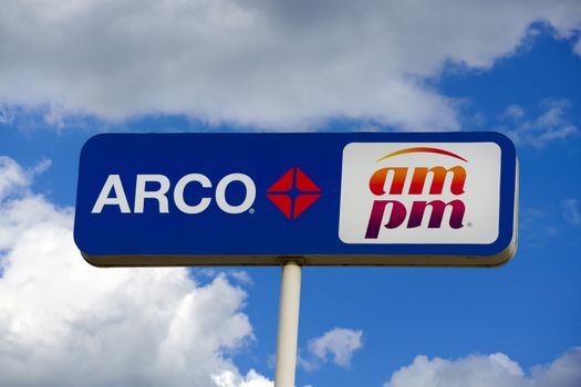 CANYON COUNTRY,CA/USA - OCTOBER 28, 2015: Arco AM PM facade and logo. Atlantic Richfield Company is an American oil company.