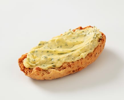 Crispy roll and herb butter - studio