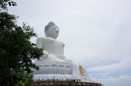 Big Buddha Phuket, is a most famous place in Phuket. This statue was on the mountain face to south, the temple still not complete, but the big buddha statue and other golden statue was done. It was a famous place in Phuket, attracted many tourist to visit here.