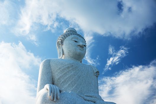 Big Buddha Phuket, is a most famous place in Phuket. This statue was on the mountain face to south, the temple still not complete, but the big buddha statue and other golden statue was done. It was a famous place in Phuket, attracted many tourist to visit here.