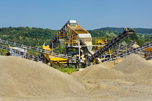 Heavy instalation for sand and gravel production