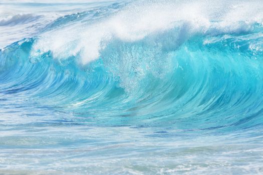 Turquoise waves at Sandy Beach, Oahu, Hawaii, USA