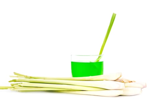 Cold lemongrass drink and fresh lemongrass .