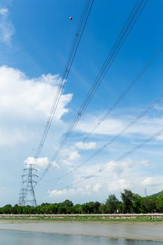 Electrical transmission tower at day time