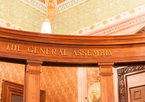 The General Assembly sign on wooden beam inside Illinois State Capital Building Springfield, Illinois, USA-88.dng