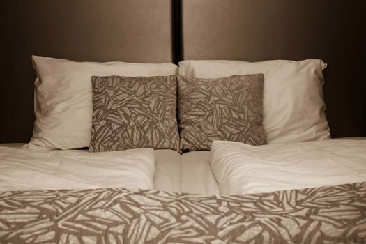 Double bed room in luxury suite