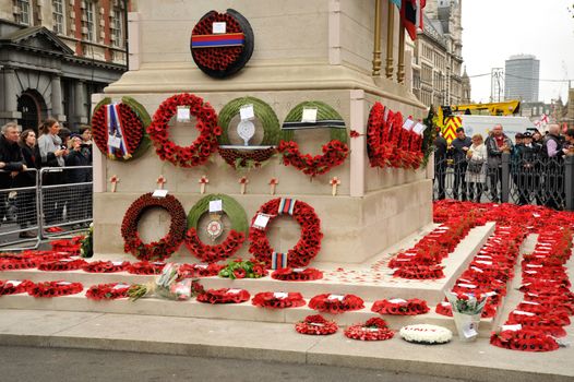 UK, London: Wreaths are laid at the Cenotaph on Whitehall for Remembrance Sunday on November 8, 2015. Both political leaders and members of the royal family visited the site that day during the National Service of Remembrance, honoring those who were killed in combat during World War II and after.