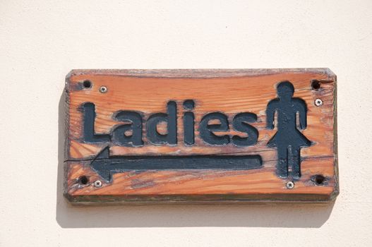 Signs indicating the direction to be taken by the ladies