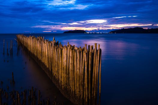 Located on the eastern edge of Phuket Town beside the sea shore, Sapan Hin Park is a large scaled public park where local people come to relax and exercise while taking in the pleasant sea views. There is a large monument at this park that was created in 1969 as a memorial to Captain Edward Thomas Miles, who was one of the pioneers of tin mining during the mining boom years in the early 20th century. The white monument is a replica of a drill bit but is often mistaken for a seashell. Saphan Hin is often used for festivals ad events, including the culmination of the annual Vegetarian Festival, where the gods are given their send off at midnight on the last day of the festival. In the vicinity of the park are the city’s main public sports facilities including tennis and badminton courts, football pitches, as well as a large Olympic-size swimming pool. 