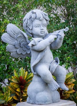 Young Angle, Cupid sculpture