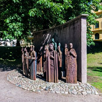 The Union Monument in Kalmar by Rolf Friberg commemorating the 600 year anniversary of the Kalmar Union. The sculpture depicts medieval people and Queen Margrethet in the centre
