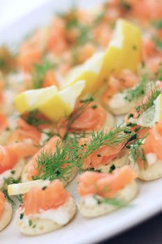 smoked salmon blinis canapes