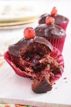 chocolate cherry filled cup cakes