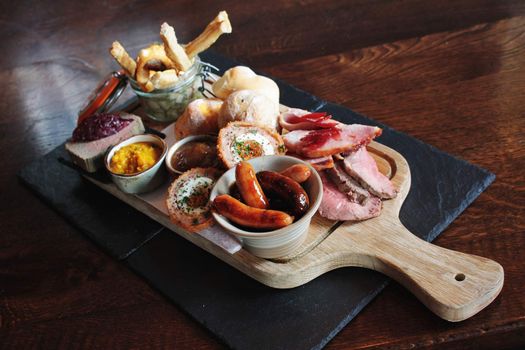 mixed meat sharing platter