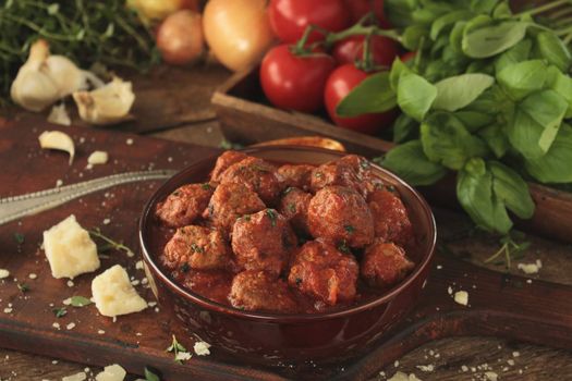 italian meatballs with spaghetti