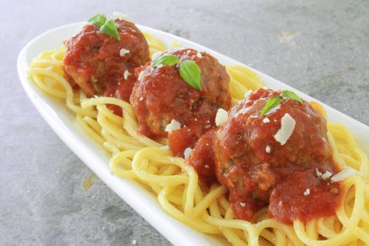 Italian meatballs in tomato sauce