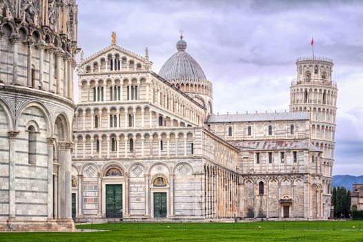 The leaning tower of Pisa on Piazza dei Miracoli, Pisa, Italy