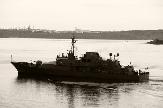 irish navy ship the L.E. Roisin in cobh harbour